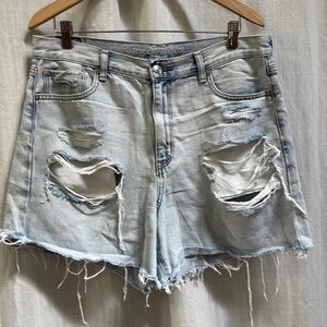 American eagle light wash high rise mom denim shorts